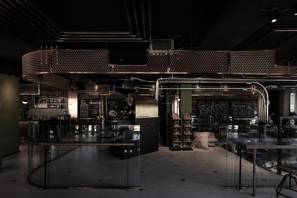 湖北硬核的金属质感，让这个杭州餐饮空间设计绝了
